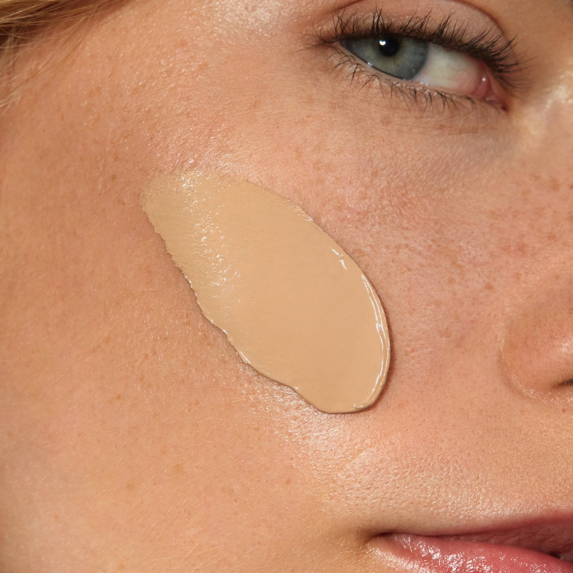 Skinonym - Semi-Matte Peptide Foundation - Madara - 30ml